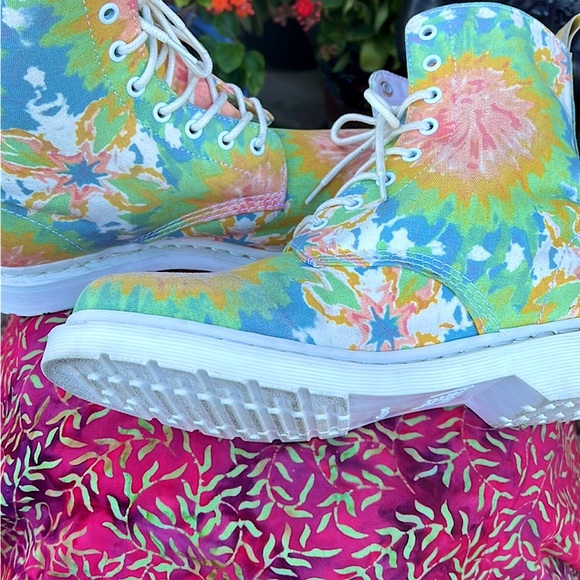 Dr. Martens Retro Tie Dye Colorful Boho Floral Canvas Vegan Boots - Picture 12 of 14